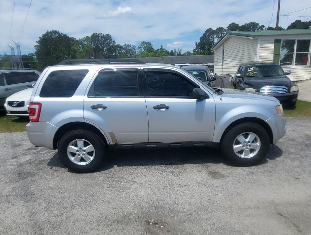 Ford Escape XLT FWD 2010