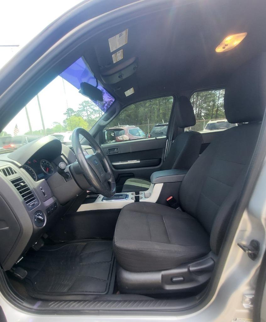 Ford Escape XLT FWD 2010