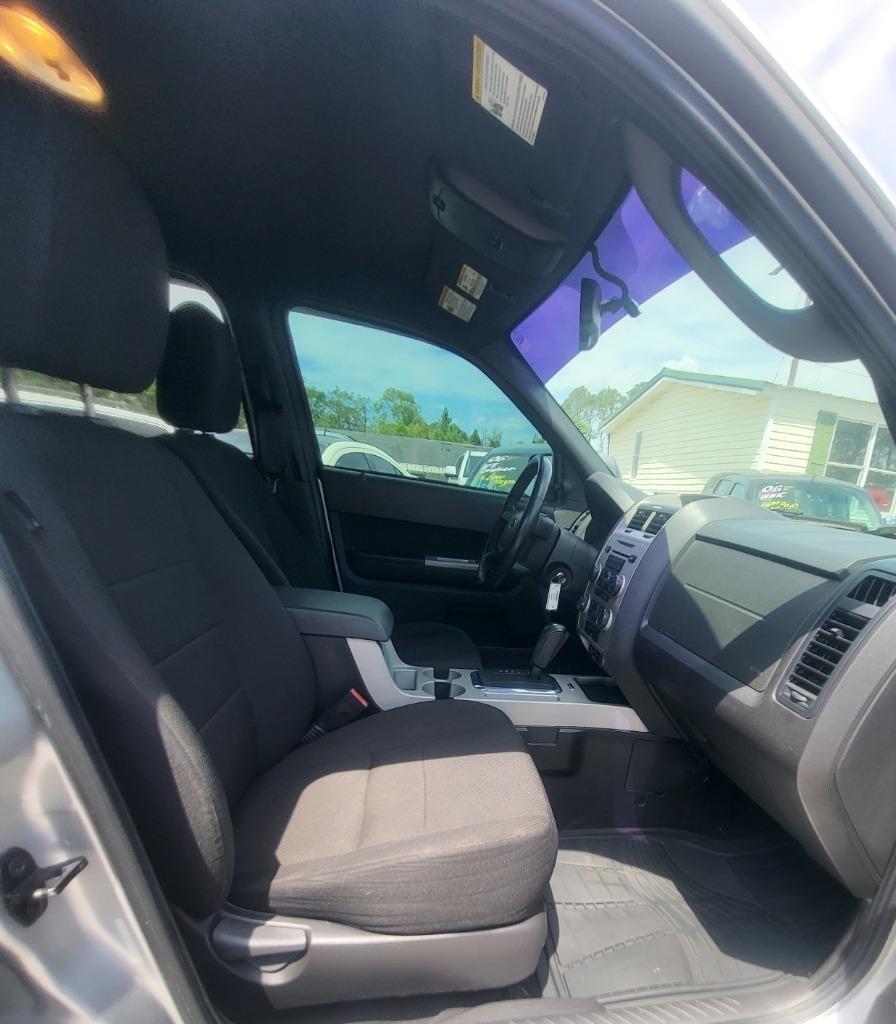 Ford Escape XLT FWD 2010