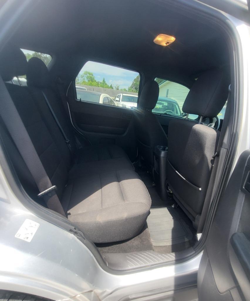 Ford Escape XLT FWD 2010