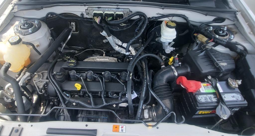 Ford Escape XLT FWD 2010