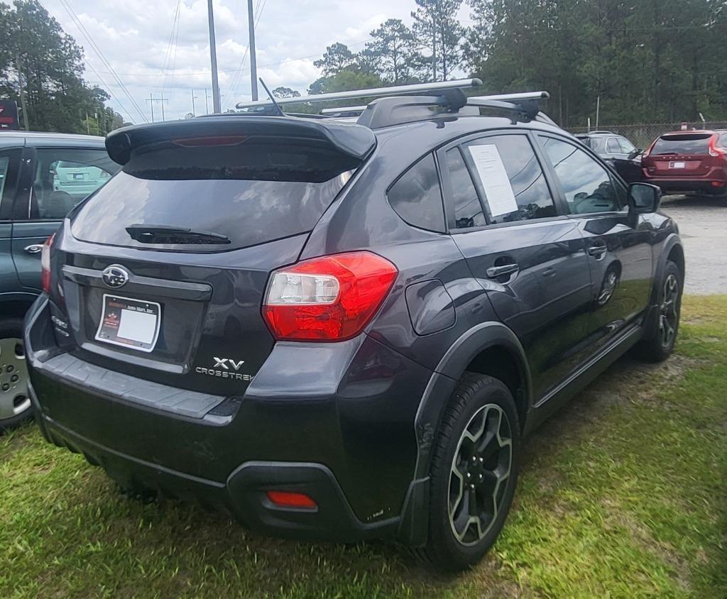 Subaru XV CrossTrek photo 2