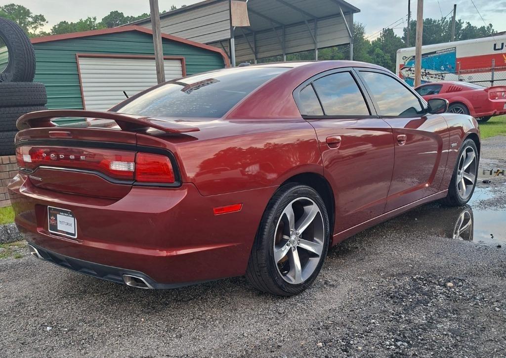 Dodge Charger photo 7