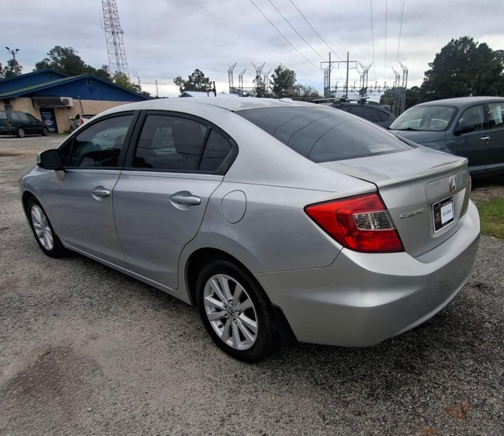 Honda Civic EX Sedan 5-Speed AT 2012