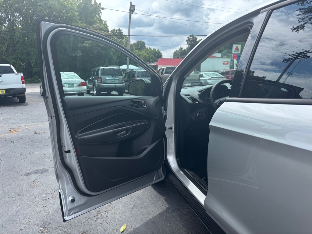 Ford Escape S FWD 2018 Ford Escape S FWD 2018