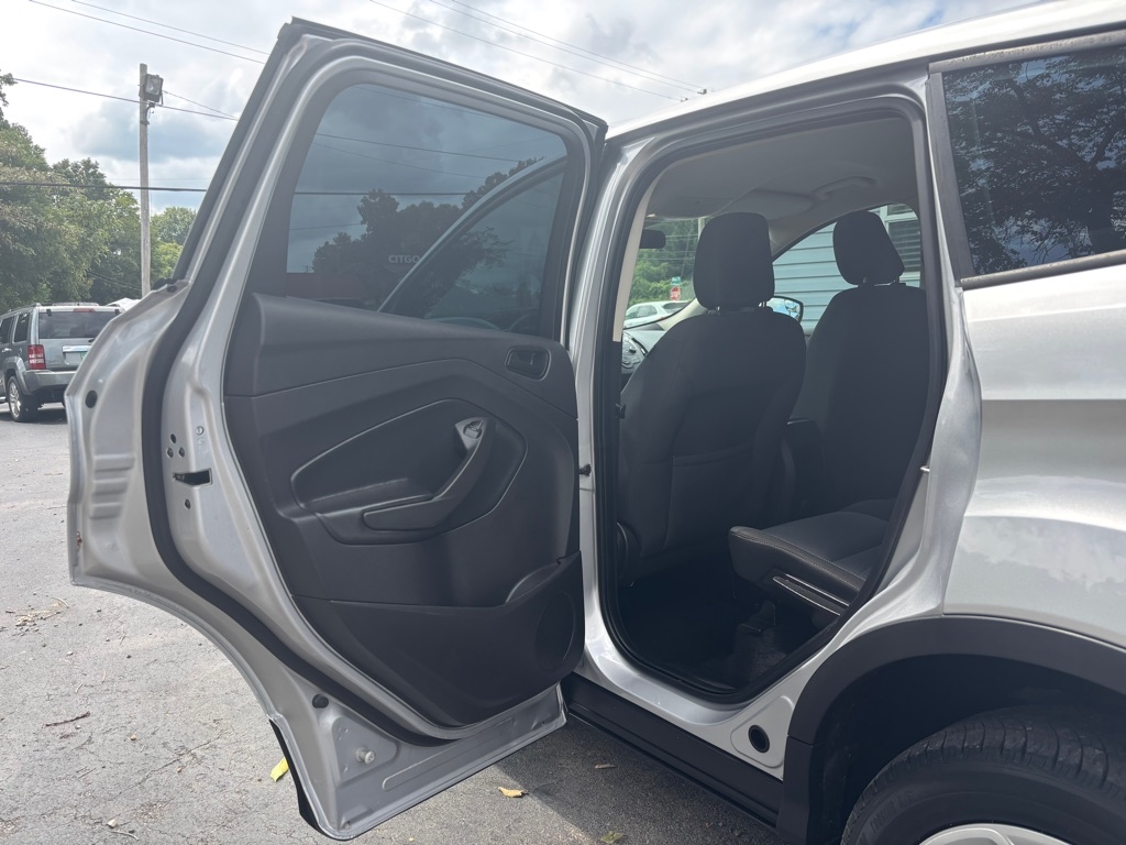 Ford Escape S FWD 2018 Ford Escape S FWD 2018