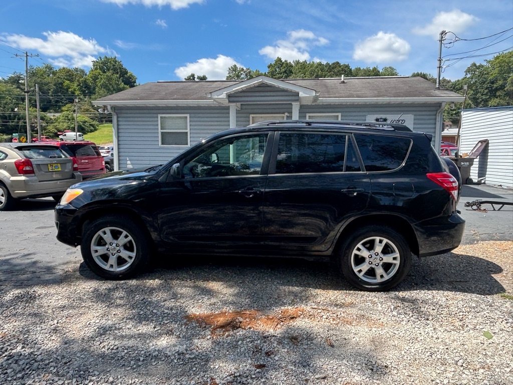 Toyota RAV4 Base I4 2WD 2012 Toyota RAV4 Base I4 2WD 2012