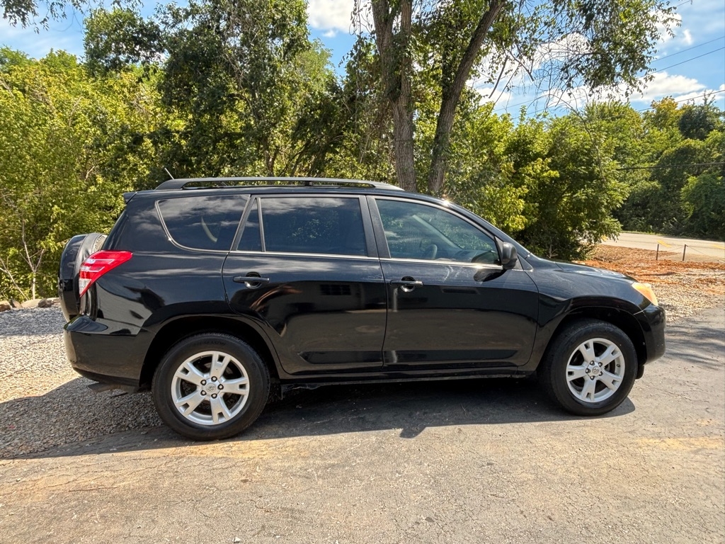 Toyota RAV4 Base I4 2WD 2012 Toyota RAV4 Base I4 2WD 2012