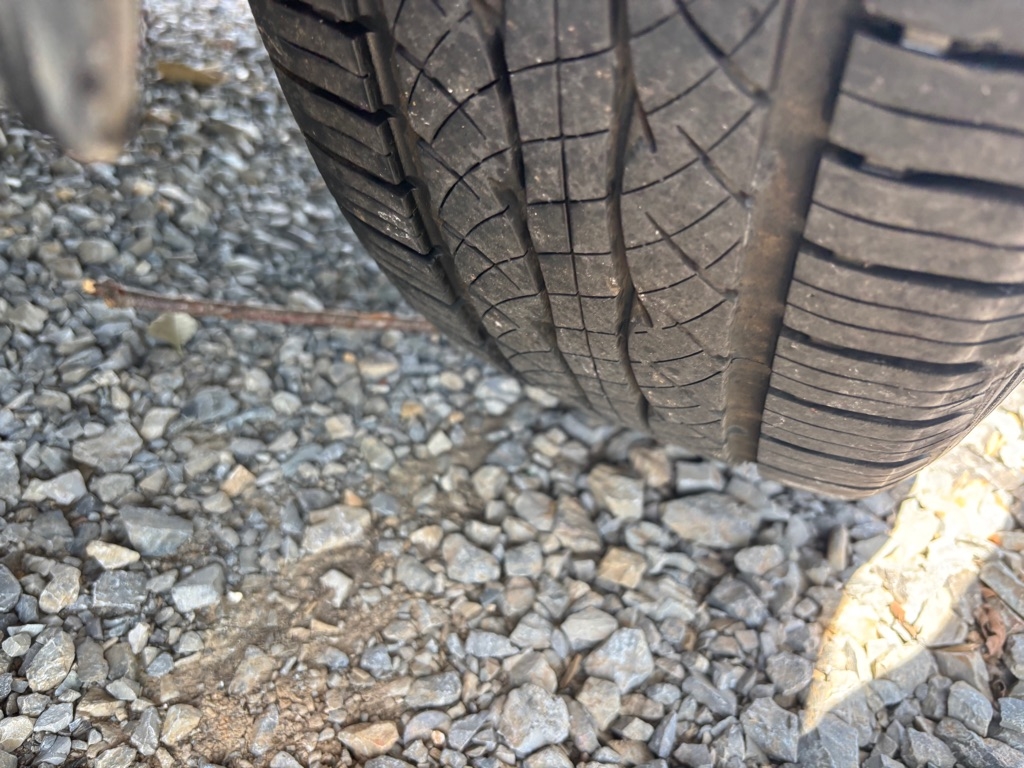 Toyota RAV4 Base I4 2WD 2012 Toyota RAV4 Base I4 2WD 2012