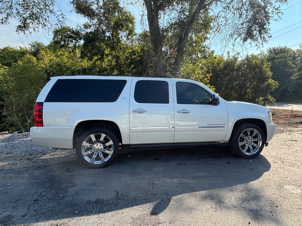 Chevrolet Suburban LTZ 1500 4WD 2011 Chevrolet Suburban LTZ 1500 4WD 2011