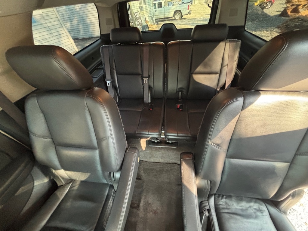Chevrolet Suburban LTZ 1500 4WD 2011 Chevrolet Suburban LTZ 1500 4WD 2011
