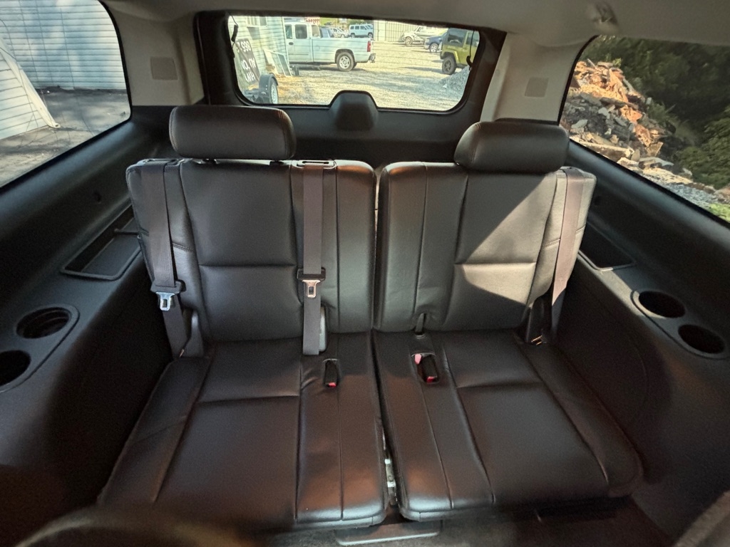 Chevrolet Suburban LTZ 1500 4WD 2011 Chevrolet Suburban LTZ 1500 4WD 2011