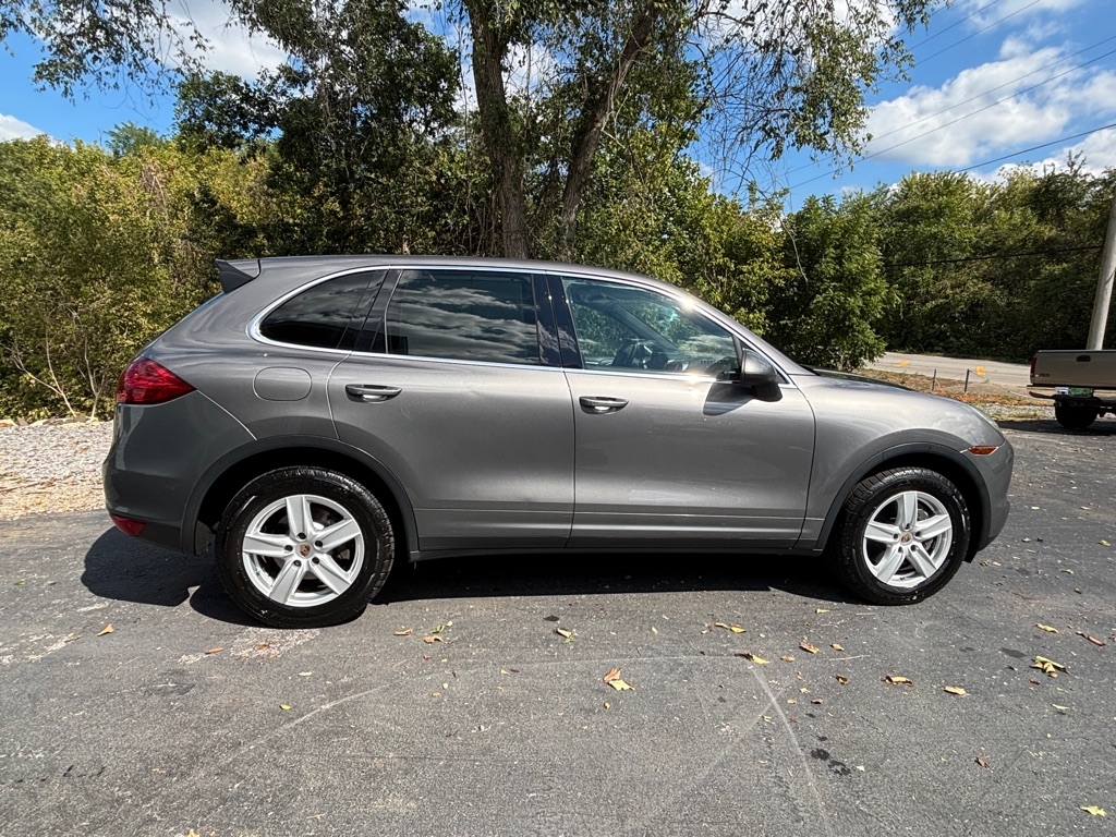 Porsche Cayenne Base 2013 Porsche Cayenne Base 2013