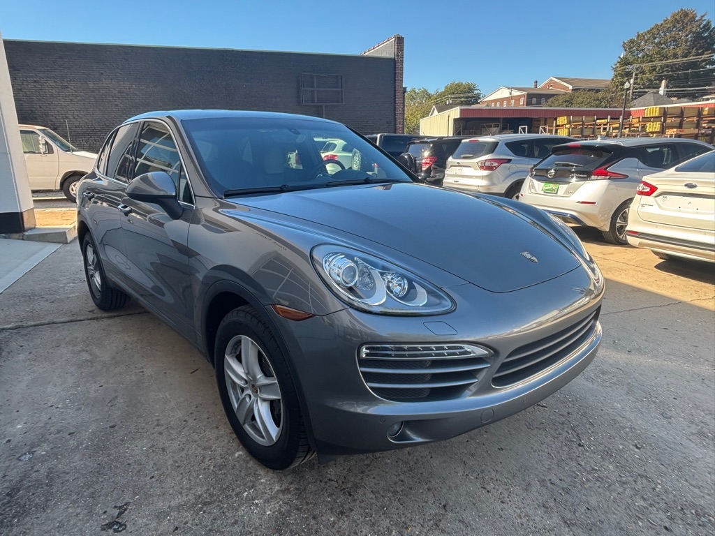 Porsche Cayenne Base 2013 Porsche Cayenne Base 2013