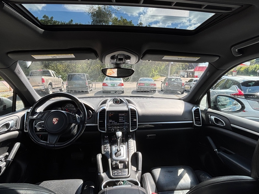 Porsche Cayenne Base 2013 Porsche Cayenne Base 2013