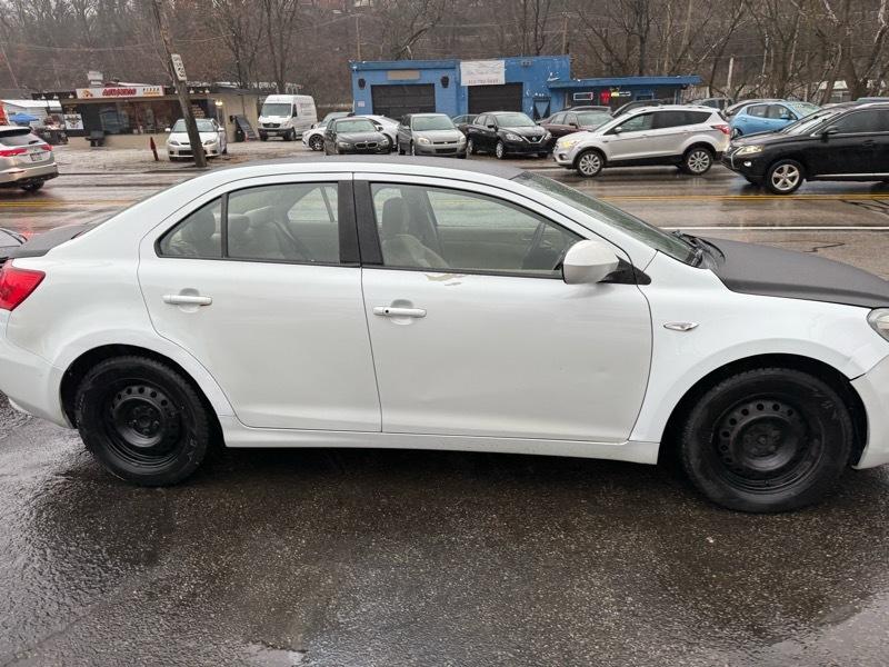 Suzuki Kizashi S 2010