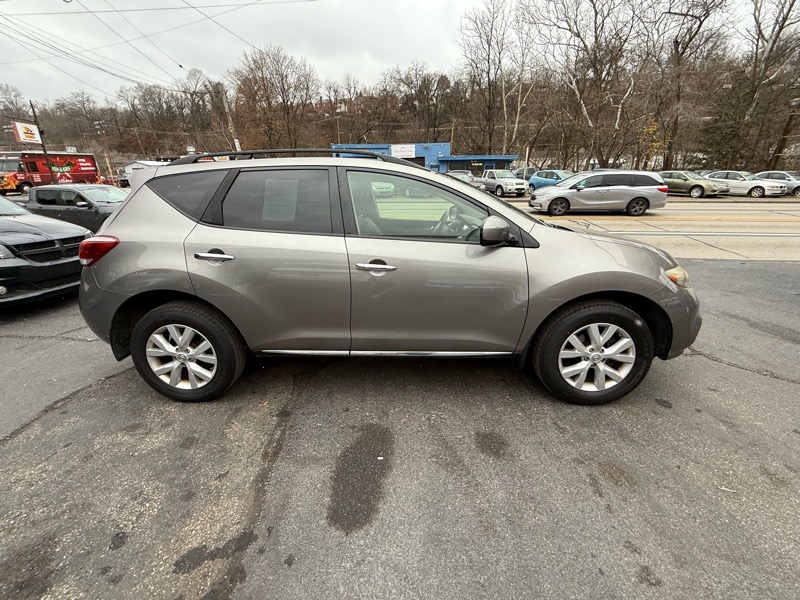 Nissan Murano S AWD 2011