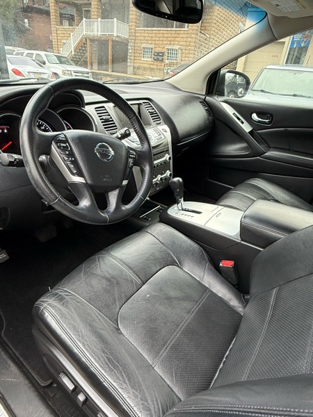 Nissan Murano S AWD 2011