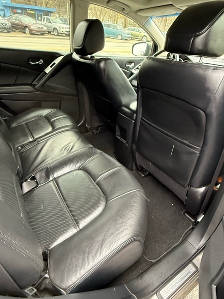 Nissan Murano S AWD 2011