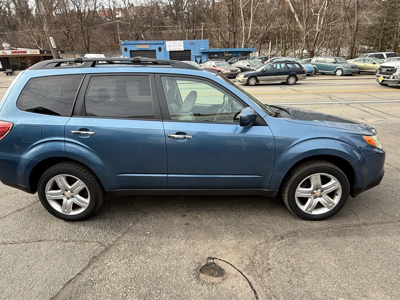 Subaru Forester 2.5X Premium 2009