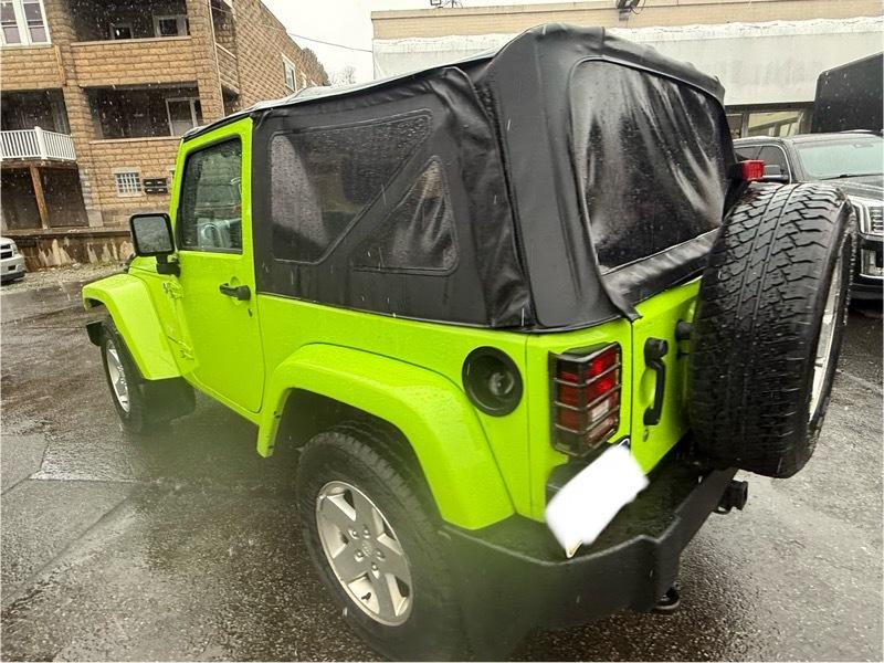 Jeep Wrangler Sahara 4WD 2012