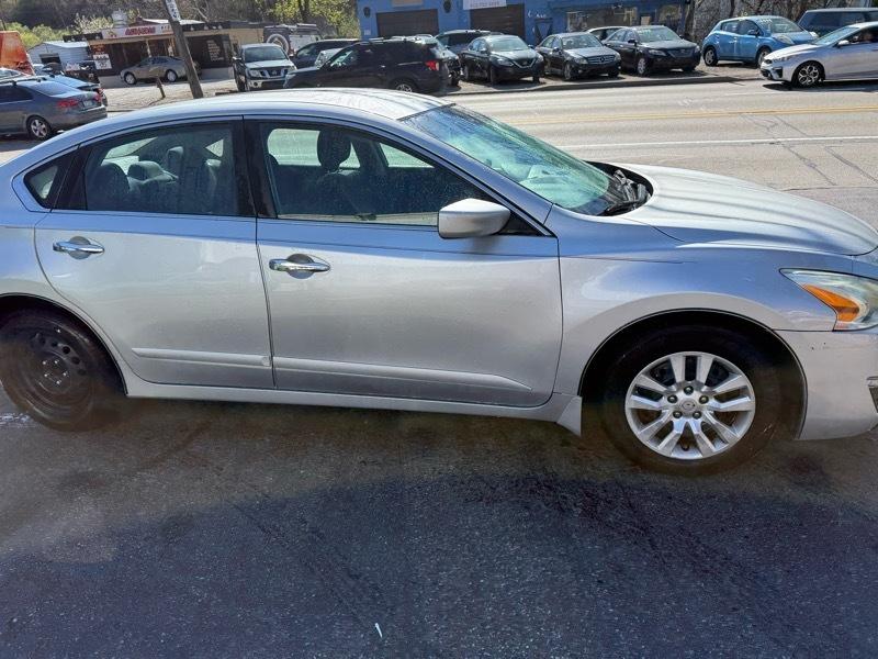 Nissan Altima 2.5 SV 2015