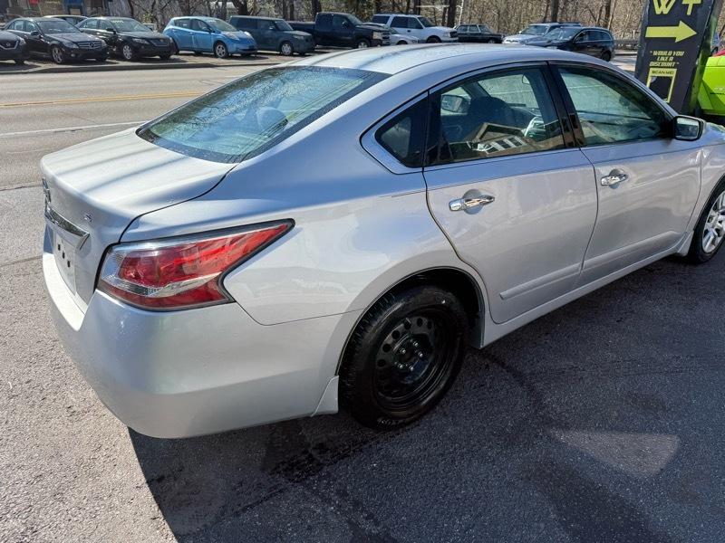 Nissan Altima 2.5 SV 2015