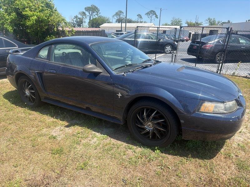 2001 Ford Mustang Coupe