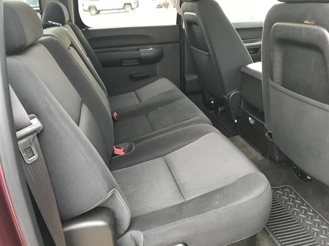 GMC Sierra 2500HD 4WD Crew Cab 153.7" SLE 2014 GMC Sierra 2500HD 4WD Crew Cab 153.7" SLE 2014