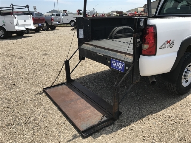 Chevrolet Silverado 2500HD Ext Cab 157.5" WB 4WD Work Truck 2005 Chevrolet Silverado 2500HD Ext Cab 157.5" WB 4WD Work Truck 2005