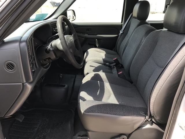 Chevrolet Silverado 2500HD Ext Cab 157.5" WB 4WD Work Truck 2005 Chevrolet Silverado 2500HD Ext Cab 157.5" WB 4WD Work Truck 2005