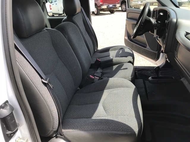 Chevrolet Silverado 2500HD Ext Cab 157.5" WB 4WD Work Truck 2005 Chevrolet Silverado 2500HD Ext Cab 157.5" WB 4WD Work Truck 2005