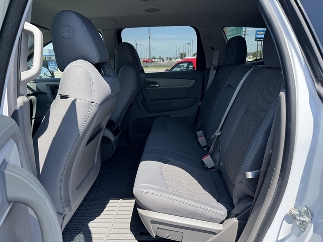 Chevrolet Traverse AWD 4dr LS 2017 Chevrolet Traverse AWD 4dr LS 2017