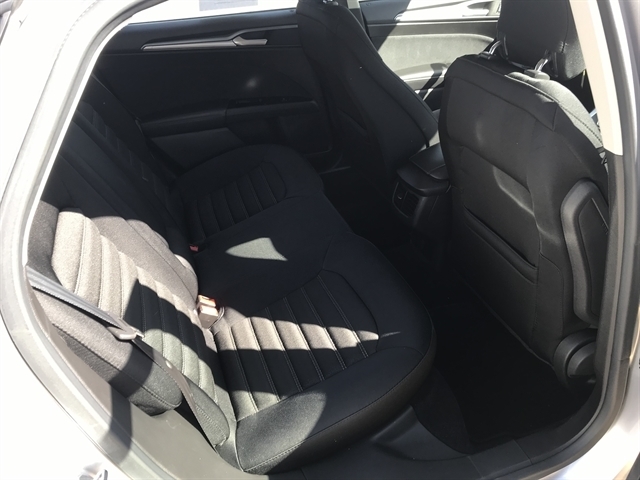 Ford Fusion 4dr Sdn SE FWD 2014 Ford Fusion 4dr Sdn SE FWD 2014