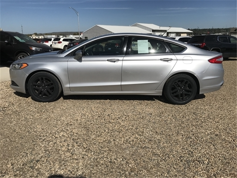 2014 Ford Fusion 4dr Sdn SE FWD