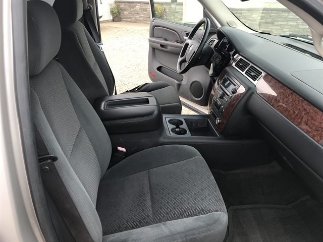 Chevrolet Suburban 4WD 4dr 1500 LT 2007 Chevrolet Suburban 4WD 4dr 1500 LT 2007