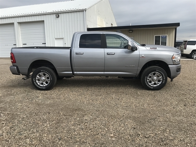 RAM 2500 Laramie 4x4 Crew Cab 6'4" Box 2024 RAM 2500 Laramie 4x4 Crew Cab 6'4" Box 2024