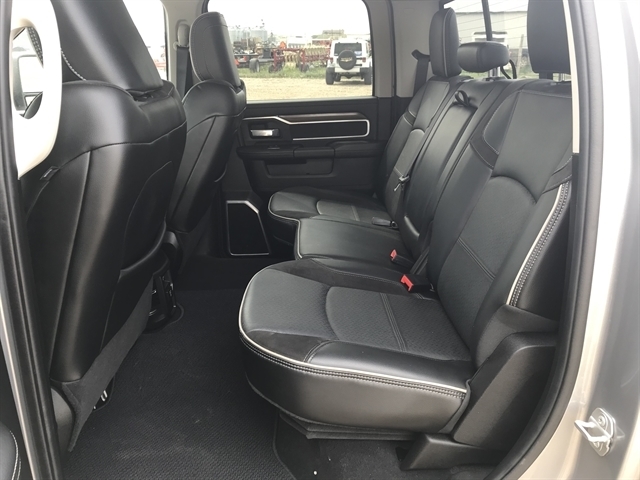 RAM 2500 Laramie 4x4 Crew Cab 6'4" Box 2024 RAM 2500 Laramie 4x4 Crew Cab 6'4" Box 2024