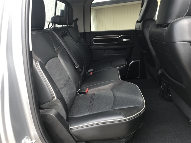 RAM 2500 Laramie 4x4 Crew Cab 6'4" Box 2024 RAM 2500 Laramie 4x4 Crew Cab 6'4" Box 2024