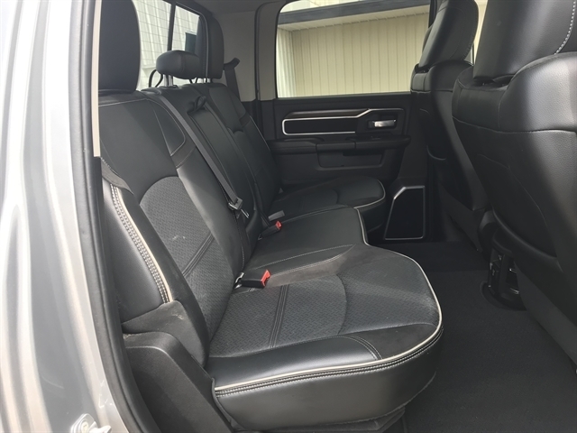 RAM 2500 Laramie 4x4 Crew Cab 6'4" Box 2024 RAM 2500 Laramie 4x4 Crew Cab 6'4" Box 2024