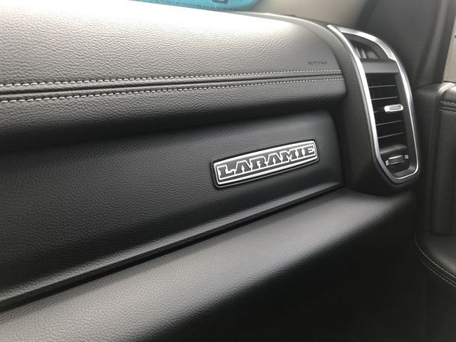 RAM 2500 Laramie 4x4 Crew Cab 6'4" Box 2024 RAM 2500 Laramie 4x4 Crew Cab 6'4" Box 2024