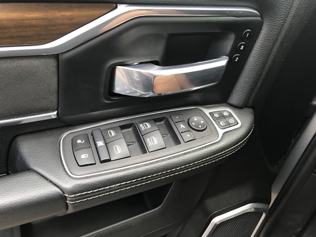 RAM 2500 Laramie 4x4 Crew Cab 6'4" Box 2024 RAM 2500 Laramie 4x4 Crew Cab 6'4" Box 2024