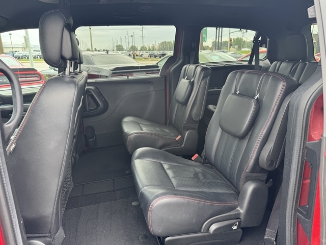 Dodge Grand Caravan 4dr Wgn R/T 2015 Dodge Grand Caravan 4dr Wgn R/T 2015