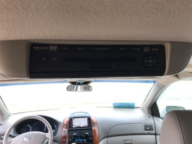 Toyota Sienna 5dr 7-Pass Van XLE FWD (Natl) 2009 Toyota Sienna 5dr 7-Pass Van XLE FWD (Natl) 2009