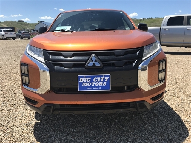 Mitsubishi Outlander Sport ES 2.0 AWC CVT 2020 Mitsubishi Outlander Sport ES 2.0 AWC CVT 2020