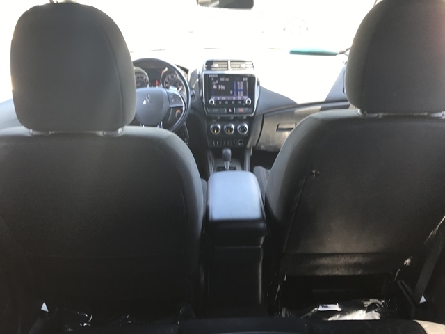 Mitsubishi Outlander Sport ES 2.0 AWC CVT 2020 Mitsubishi Outlander Sport ES 2.0 AWC CVT 2020