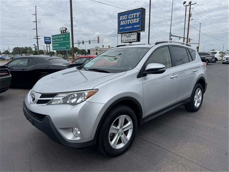 2014 Toyota RAV4 AWD 4dr XLE (Natl)