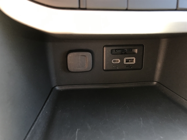 GMC Acadia AWD 4dr SLT 2023 GMC Acadia AWD 4dr SLT 2023