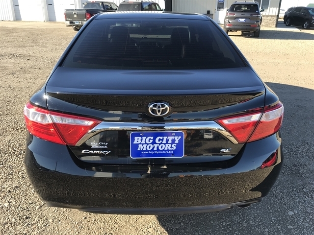 Toyota Camry 4dr Sdn I4 Auto XLE (Natl) 2016 Toyota Camry 4dr Sdn I4 Auto XLE (Natl) 2016