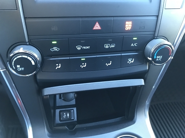 Toyota Camry 4dr Sdn I4 Auto XLE (Natl) 2016 Toyota Camry 4dr Sdn I4 Auto XLE (Natl) 2016